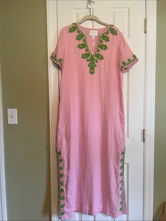 Lilly Pulitzer Dresses & Skirts - Lilly Pulitzer Pink Embroidered V-Neck Maxi Dress with Green Trim NWT